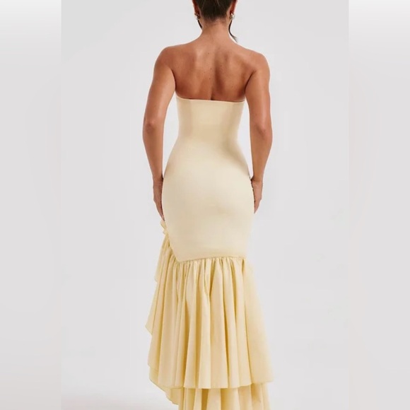 Yellow Strapless Ruffle Dress - Picture 3 of 3